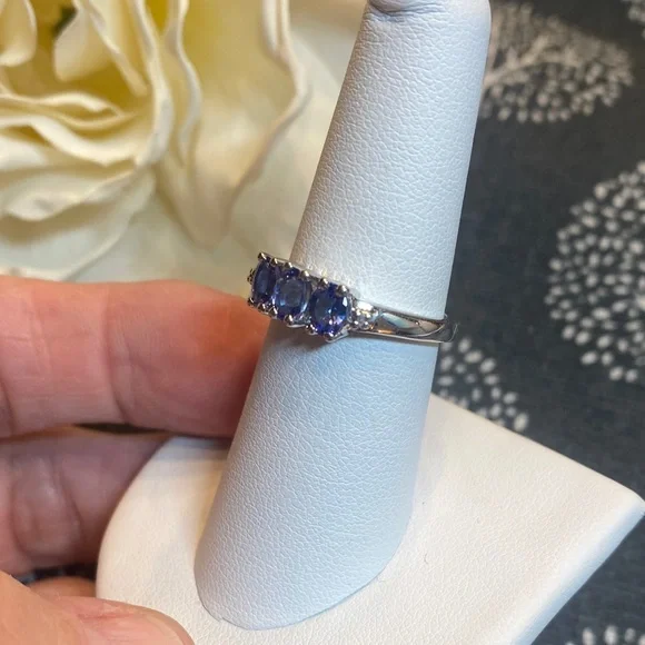 Gorgeous Triple Purple Gemstone Sterling Silver Ring - Picture 3 of 10